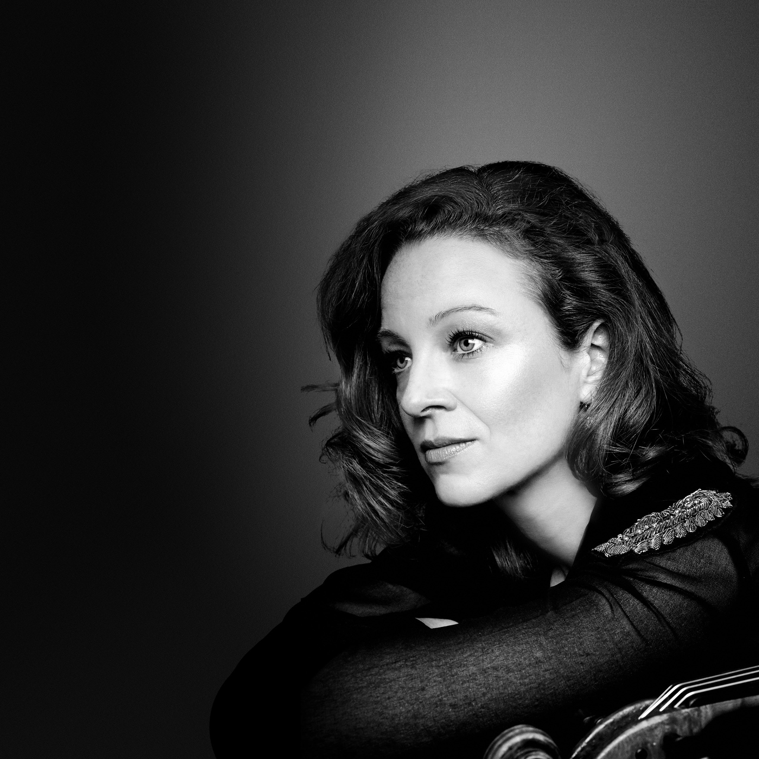 Portrait der Geigerin Carolin Widmann.
